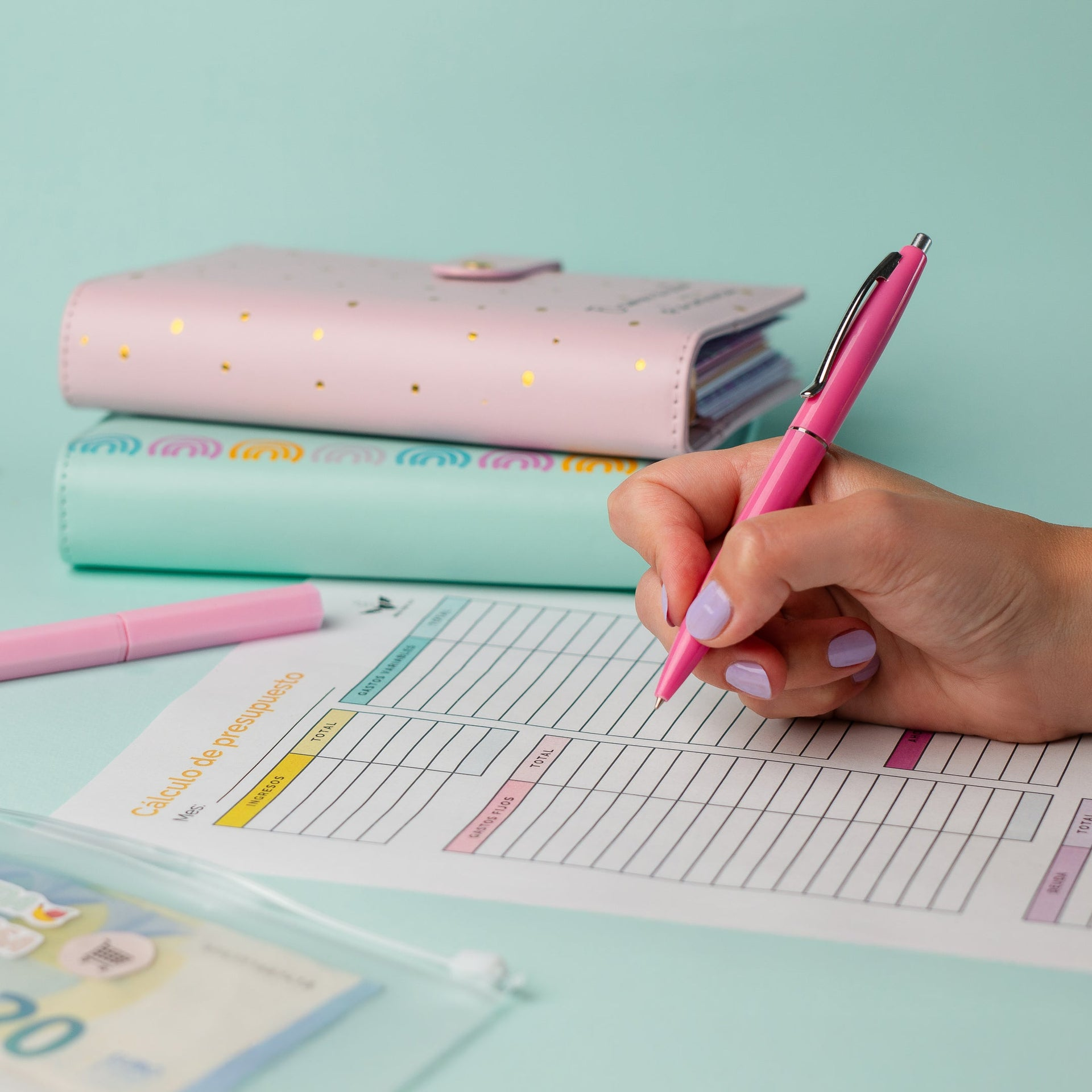Why you never make it to the end of the month (even though you don't spend that much)